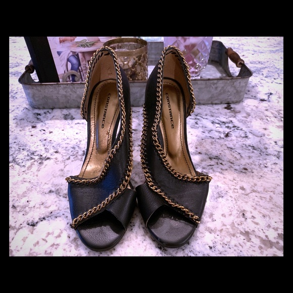Black with gold chain heels - Picture 1 of 4